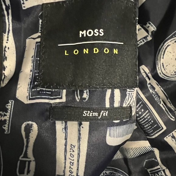 Moss London Dinner Jacket - Picture 3 of 3